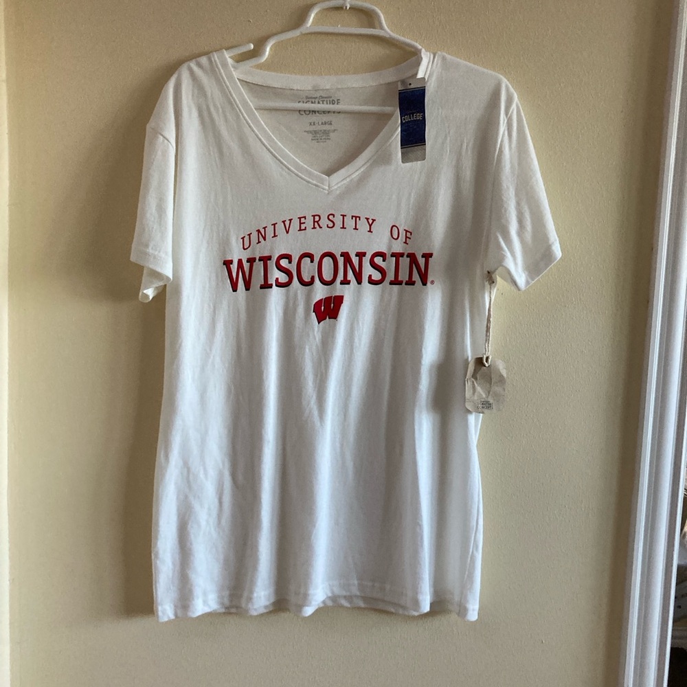 University of Wisconsin white short sleeve T-shirt